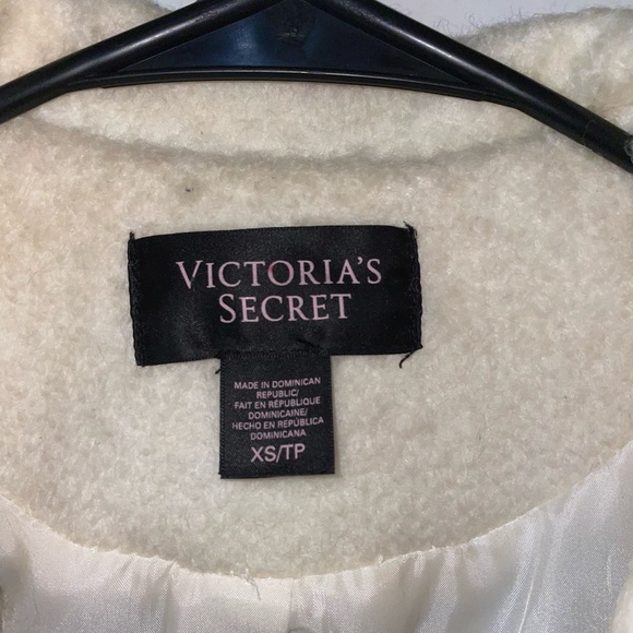Victoria's Secret Cream Teddy Jacket - Picture 2 of 3